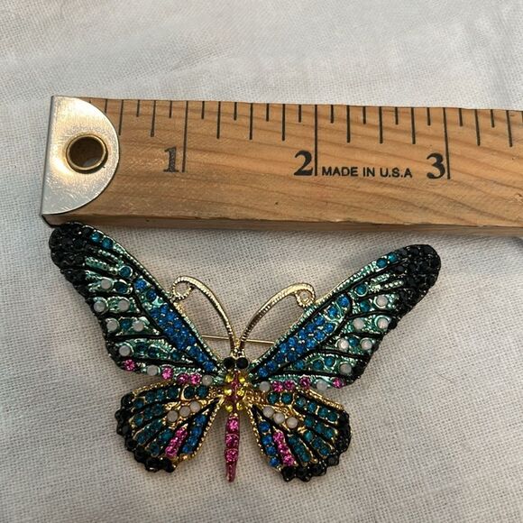 Colorful crystals Butterfly Brooch - Picture 3 of 5